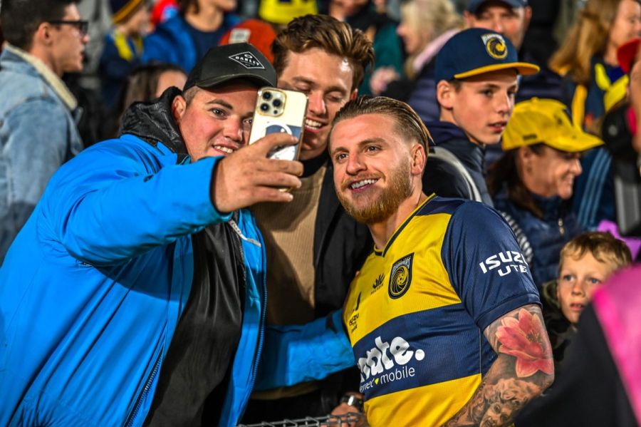 Sports fans descend on Parramatta: Women’s State Of Origin and A-League Men’s Grand Final