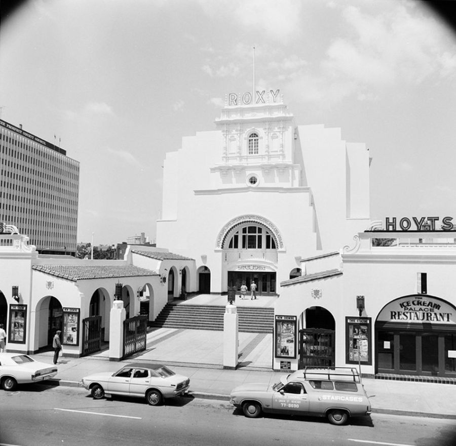 Mayor calls for a Govt buyout of the Roxy, as the owner plans a hotel development